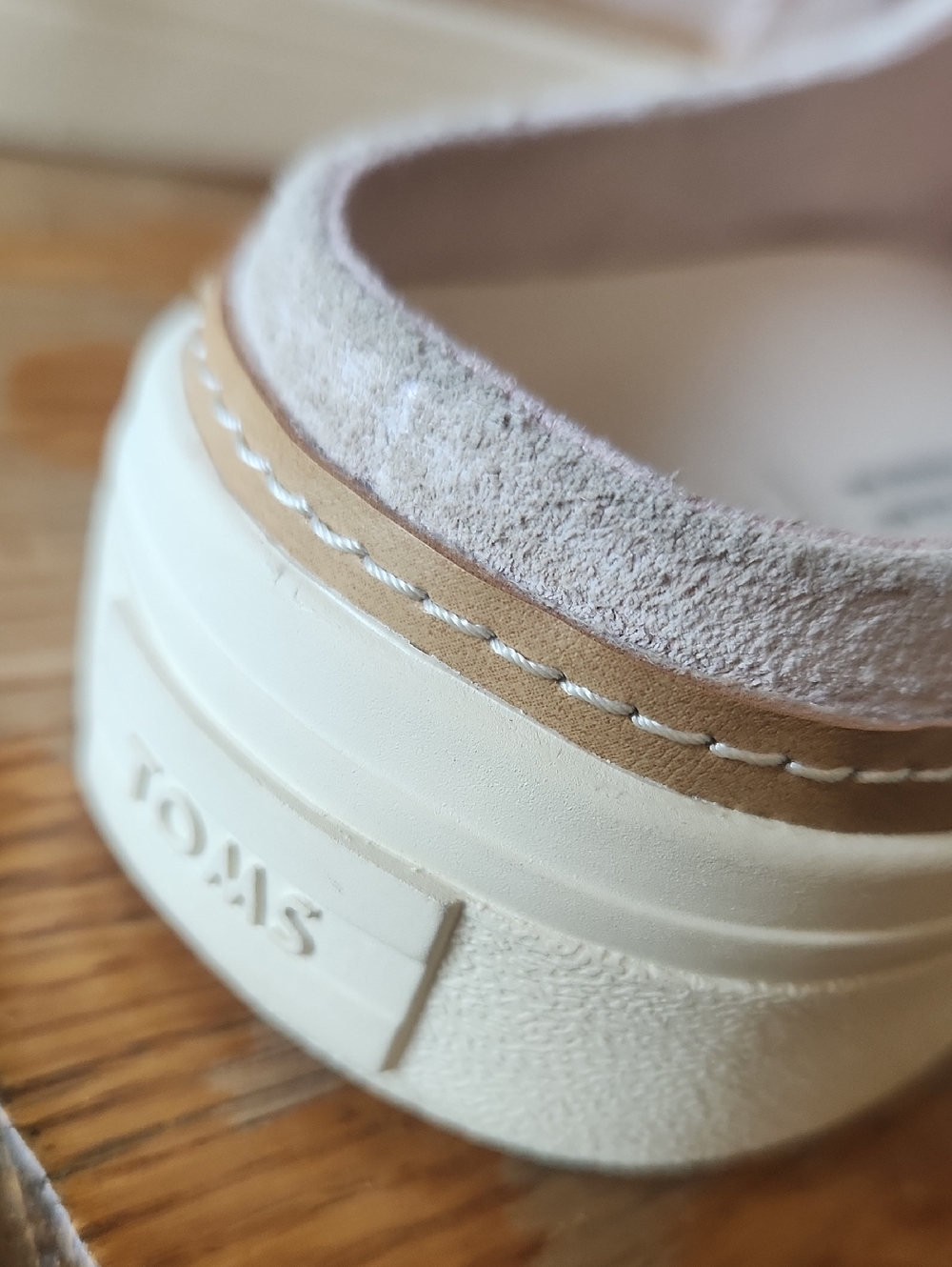 TOMS 6.5 suede mule sneakers with tassels blush very light pink - Picture 14 of 14
